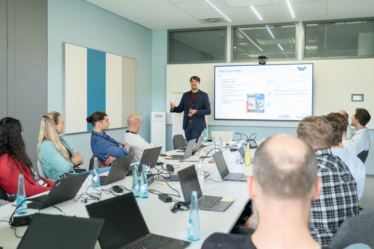 2024-07-03-TRANSFERFESTIVAL-Digitaler-Zwilling-Workshopbild-Copyright-Fraunhofer-IML-1 Workshopbild